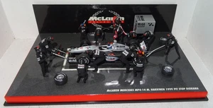 McLaren Mercedes MP4-14 M.Hakkinen 1999 Pit Stop Diorama 1:43 PC+OVP (SB2466) - Picture 1 of 7