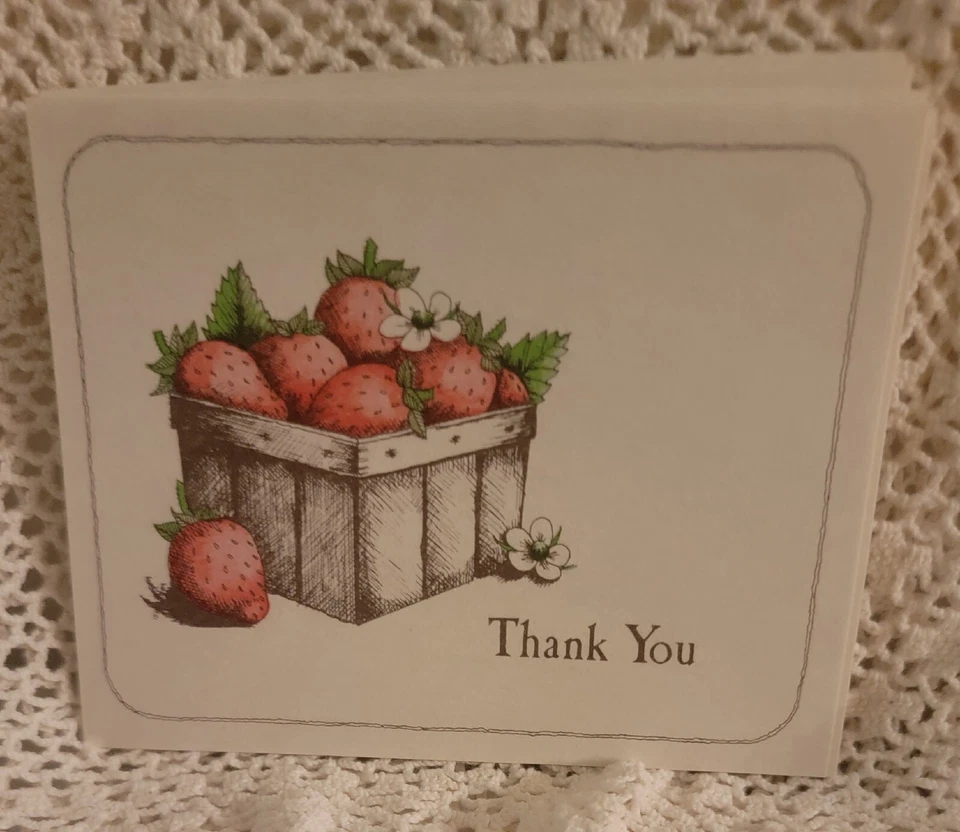 NUEVA Caja de 10 Tarjetas y Sobres Diseño Fresa de Gracias EATON (4"x5") Foto 1 de 4