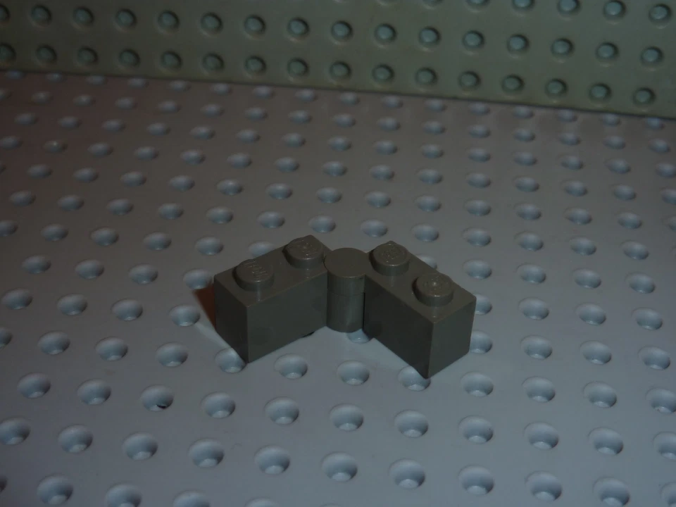 LEGO OldDkGray Hinge Bricks 3830 & 3831 / set 4729 4730 3451 10027  - Photo 1/1