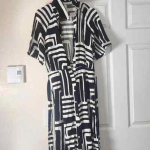 Geometric Print Buttoned Maxi Dress for Women Tie Dresses for Ladies Size Small - Picture 1 of 9