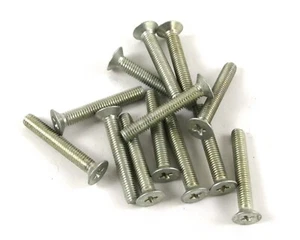 Lot of (13) AN507-1032R20 Phillips Non Structural Machine Screws - 10-32x31.75mm - Picture 1 of 3