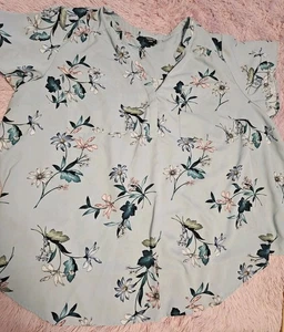 Torrid Harper Bluse Top Größe 5X Blumendruck Mehrfarbig Rüschenärmel - Bild 1 von 6