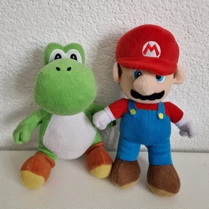 Super Mario + Yoshi Plüsch Nintendo 2010 - Bild 1 von 5