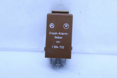 1994 BMW 840ci E31 Right Yellow Twin Headlight Alarm Fuse Relay OEM Used - Image 1 of 4