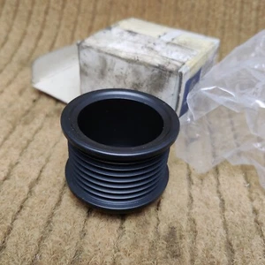 NEW Genuine Mercedes Alternator Pulley W140 S320 R129 SL320 1041550015 M104 NOS - Picture 1 of 6