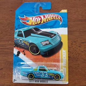 Hot Wheels 2011 New Models Circle Trucker Blue 46/50 T9954 - Picture 1 of 3