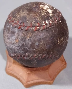 3. ANFANG 1900 BASEBALL ROT UND LILA STICHE DEAD BALL ÄRA - Bild 1 von 7
