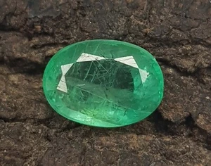 2,65 Ct Smeraldo Naturale Zambia Non Trattato Ricco Verde AA+ Lucentezza Gemme - Foto 1 di 9