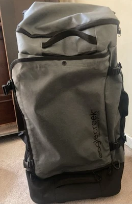 Bolsa de viaje con ruedas grande Eagle Creek 32" Gear Warrior negra/azul Foto 1 de 4