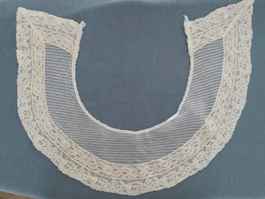 VINTAGE BEIGE LACEWORK COLLAR ~ BJ6 - Picture 1 of 1