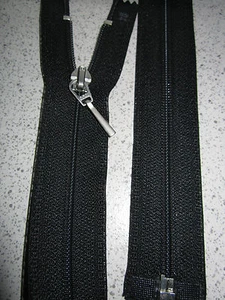 1 Teilbaren Spirale Reißverschluß von Opti  82  cm  Farbe: Schwarz  (SS 82 cm  - Picture 1 of 1