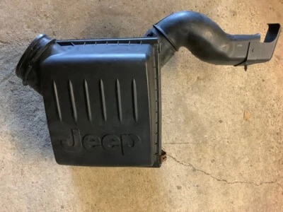 1999-2004 Jeep Grand Cherokee 4.7 OEM Air Filter Cleaner Housing Box  048544043 - Image 1 of 4