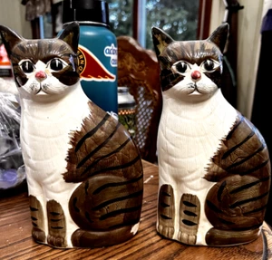 2 Vintage Glazed Ceramic Cats Mr Man Taiwan. 1985 Brown Stripe. 8.75" tall✔ - Picture 1 of 11