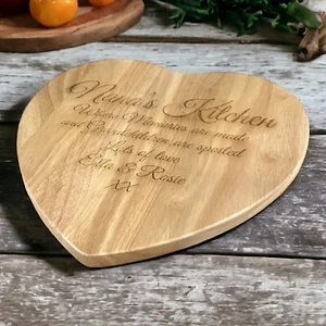 Personalised Wooden Heart Chopping Board Engraved Mummy Nanny Kitchen Gift - Picture 1 of 9