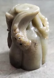 Carved green Nephrite Jade Carp and Lotus figure statue t1 - Bild 1 von 4