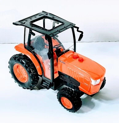 1/18 Scale Kubota L6060 Farm Tractor Plastic Toy Model (7") New-Ray - Image 1 of 2