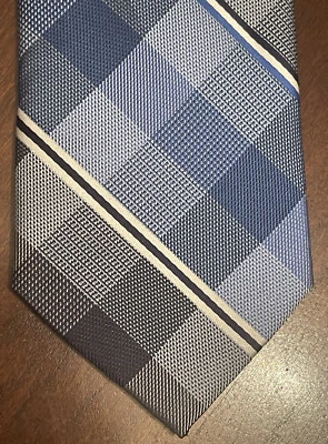 Van Heusen Blue 100% Polyester Men’s Neck Tie Made In China - Image 1 of 4