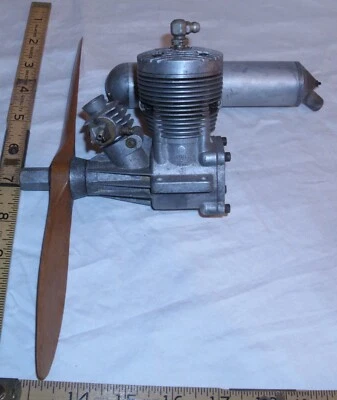 K&B LARGE GAS GLOW HEAD NITRO ENGINE FOR AIRPLANE WITH PROP & CARB. #4 - Image 1 of 3