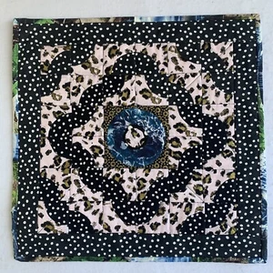Handmade Quilt Wall Hanging Wanda E Tamasy Signed Dated #287 18" x 18" Colorful - Picture 1 of 6