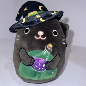 Original Squishmallows 8" Cleo die Katze Hexe mit Trank Halloween - Top - Bild 1 von 7