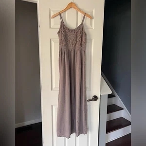 Time & Tru Maxi Abito Piccolo Uncinetto Pizzo Corpetto Boho Spaghetti Strap Taupe - Foto 1 di 3