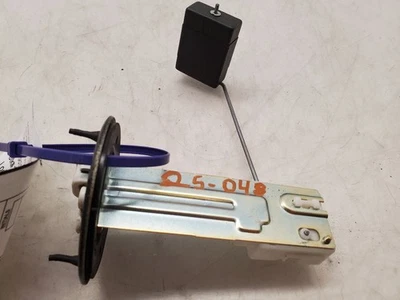 Lexus SC430, bomba de combustible flotador solamente, 2002-2010, 83320-30500 Foto 1 de 4