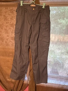 5.11 Tactical Pants Womens Size 14 Black Cargo Pockets Duty Career Outdoors - Picture 1 of 6