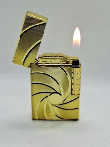 Stunning Gold 007 James/Bond Themed Cigarette Lighter Side Roller Gas Working - Picture 1 of 21