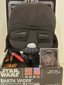 Star Wars Darth Vader Sammlerstück Plüsch & Emaille Pin Disney Neu - Bild 1 von 7