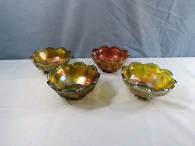 Set of 4 Northwood Green Carnival Glass Singing Birds Berry Sauce Bowls - Image 1 of 4