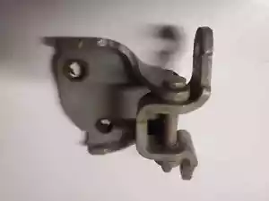 Puerta delantera inferior izquierda o superior derecha Honda, Acura B bisagra usada OEM - Imagen 1 de 2