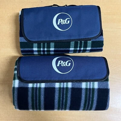 Lote de 2 mantas de picnic estampadas a cuadros de vellón azul marino/verde impermeables Foto 1 de 3