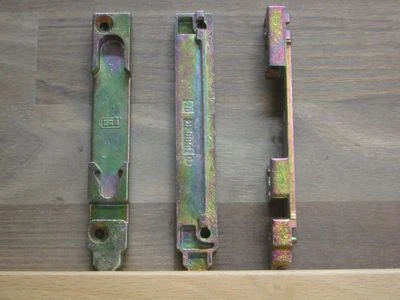 SIEGENIA FAVORIT Siegenia Kipp Schliessblech A 1660 R rechts für Dreh Kipp Fenster und Türen