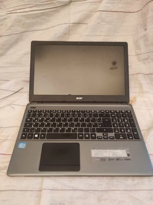 Acer Aspire E1-570 - Core i3 - Notebook Laptop - Bild 1 von 3