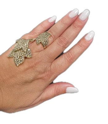 Icónico Anillo Grande H. Stern Hera Oro Noble 18 Kt y Diamantes Talla 5.5 Foto 1 de 4