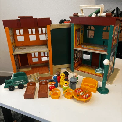 Vintage 1975 Fisher-Price Play Family Sesame Street Missing Only 5 Pieces!!! - Image 1 of 4