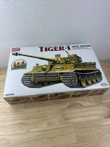 ACADEMIA #1386 TIGRE-I ALEMÁN WW2 TANQUE PESADO - VERSIÓN TEMPRANA KIT ESCALA 1/35 - NUEVO - Imagen 1 de 2