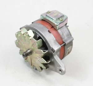 Bosch Lichtmaschine 0986032601 - 14V / 45A (37) - Bild 1 von 2