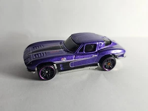 Hot Wheels 1979 Chevy Corvette Stingray Purple/Black 327 CC Engine Diecast Car - Picture 1 of 10
