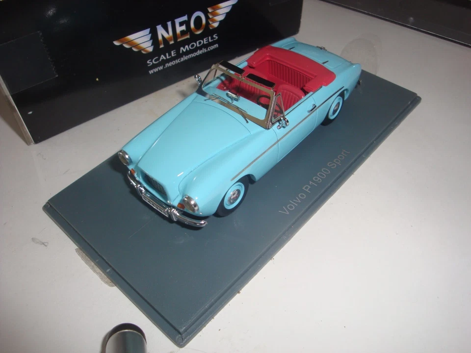 NEO SCALE MODELS - 044385 - VOLVO P1900 Sport cabriolet bleu 1956 - Photo 1/1