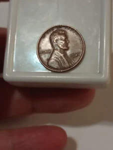 1941 P. MINT LINCOLN COPPER WHEAT PENNY - Picture 1 of 2