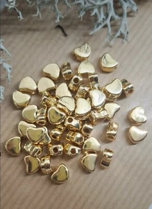 Lot De 50 Perles Coeurs Dorés Environs 0.6 Cm, Neuf (B💛) - Picture 1 of 1