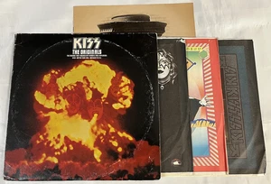 KISS - The Originals - 3XLP Booklet NBLP7032 Debut HTH DTK 1976 Aucoin Ace Gene - Picture 1 of 11