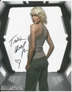 Tricia Helfer - Battlestar Galactica signed photo - Picture 1 of 1
