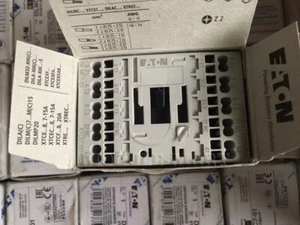 Nuevo contactor EATON DILMC7-01 DC24V DC 1 PIEZA - Imagen 1 de 3