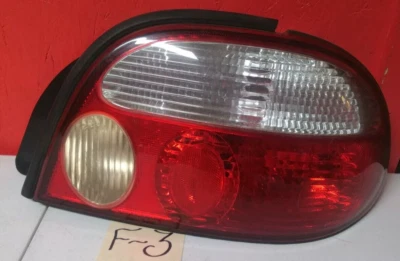 Правый задний фонарь для пассажира подходит для 98-01 SEPHIA 167527 - Изображение 1 из 4