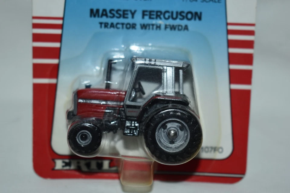 B Ertl 1107 Massey Ferguson 3140 4x4 Tractor S Scale 1/64