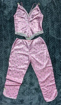 Betsey Johnson Cute Sexy Retro 80s Ditsy Pink Floral Lace Satin Bow Pajama Set - Image 1 of 4