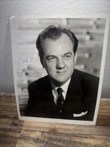 Signed Karl Malden Autographed Photo - Picture 1 of 2