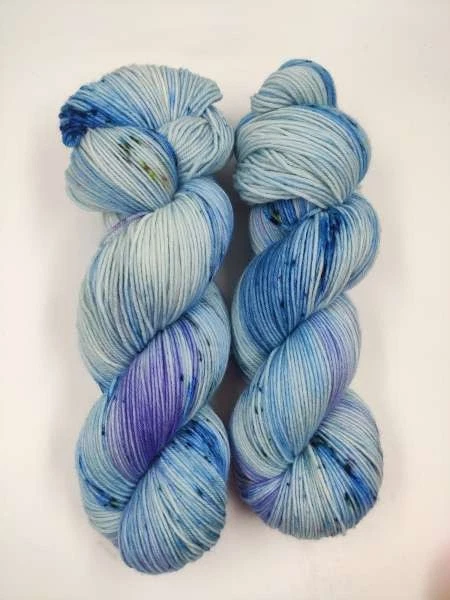 Handgefärbte " Die Feine Merinosockenwolle " 100 g - Wildes Blauviolett  398 - Bild 1 von 1